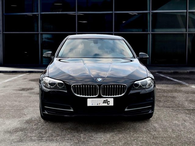 BMW 520 2.0 d 190 CV Touring - foto 2 di 4
