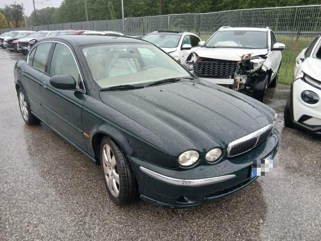 Jaguar X-Type 2.5 V6 24V cat, del 2002, 179.273 km, in vendita a Pordenone (PN)