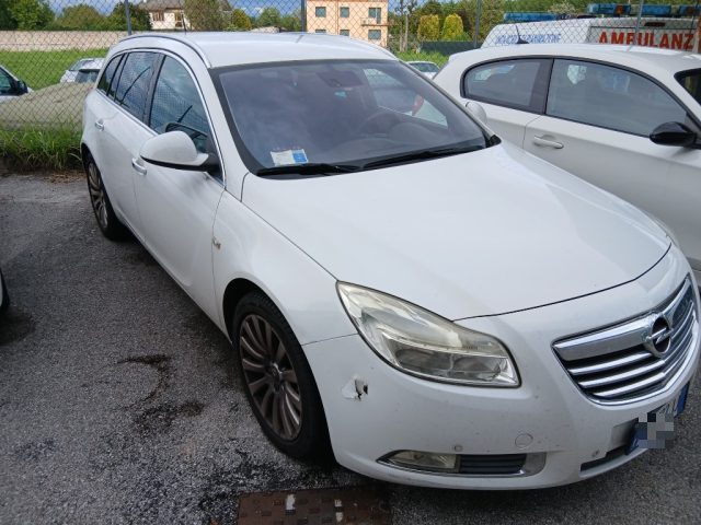 Opel Insignia 2.0 CDTI Sports Tourer - foto 2 di 4