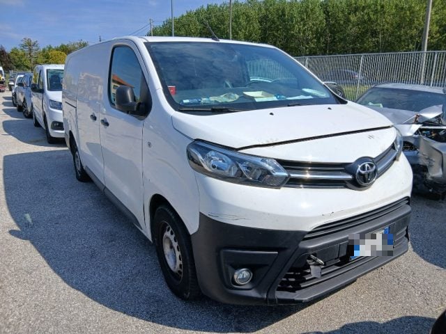 Toyota Proace 2.0D 144CV, del 2022, 93.985 km, in vendita a Pordenone (PN)