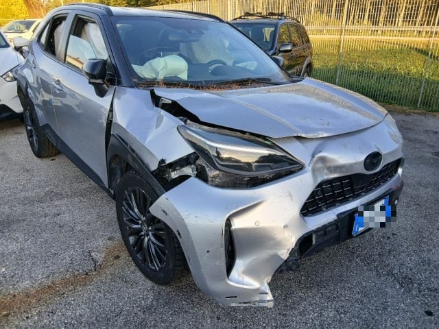 Toyota Yaris Cross 1.5 Hybrid 5p., del 2023, 104.387 km, in vendita a Pordenone (PN)