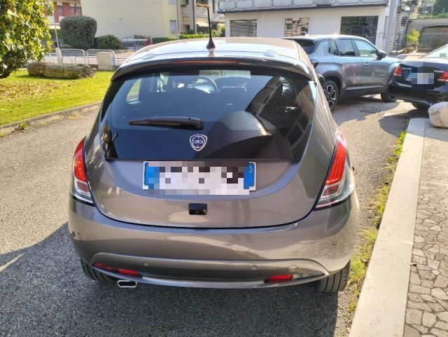 Lancia Ypsilon 1.0 FireFly 5 porte S&S Hybrid Platino - foto 4 di 4