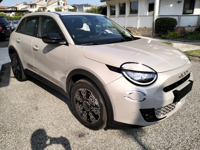 Fiat 600 Hybrid 145 CV DCT MHEV Pop - foto 3 di 4