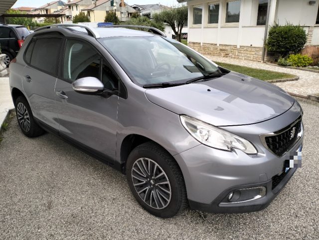 Peugeot 2008 1° serie PureTech 82 Active - foto 2 di 4