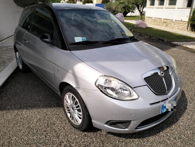 Lancia Ypsilon Oro 1.4 MPI 8V 75CV - foto 2 di 10