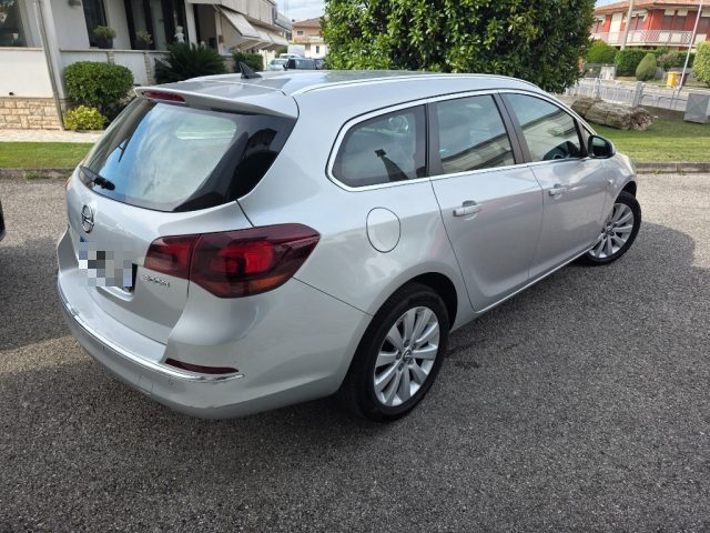 Opel Astra 1.6 CDTI EcoFLEX S&S Sports Tourer Cosmo - foto 3 di 4