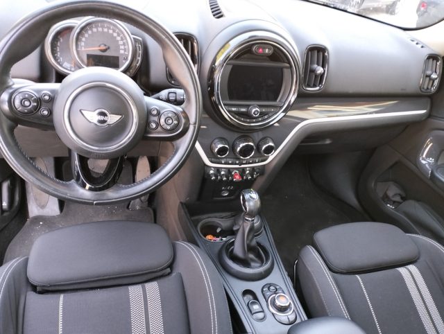 MINI Countryman 2.0 Cooper SD Hype Countryman ALL4 Automatica, del 2018, 130.000 km, in vendita a Camisano Vicentino (VI)
