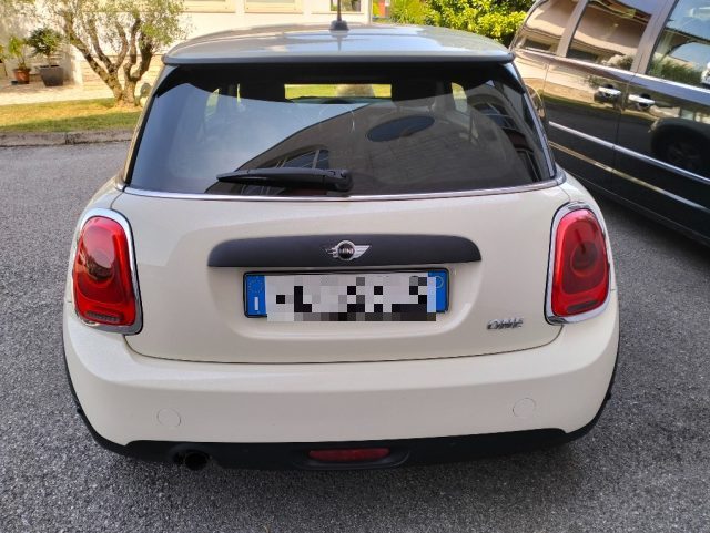 MINI One 1.2 One 75 CV Neopatentati - foto 4 di 4