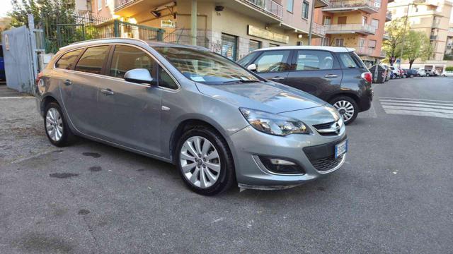Opel Astra 1.4 Turbo 140CV Sports Tourer Cosmo - foto 4 di 4