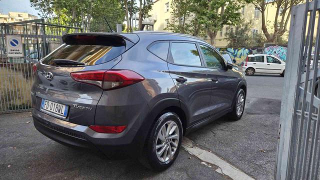 Hyundai TUCSON 1.7 CRDi Comfort - foto 4 di 4
