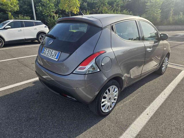 Lancia Ypsilon 1.2 69 CV 5 porte Gold - foto 4 di 4