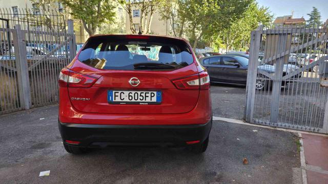 Nissan Qashqai 1.2 DIG-T Business - foto 4 di 12