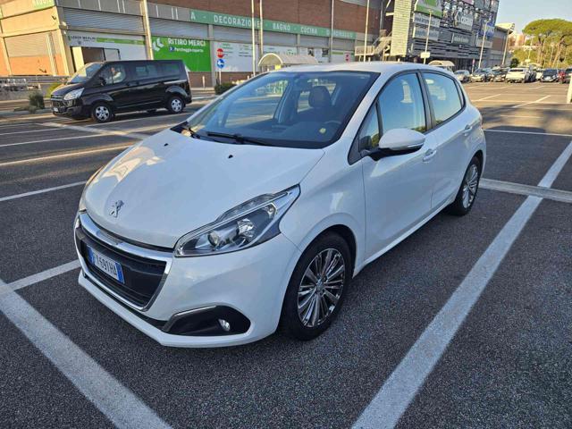 Peugeot 208 1° serie PureTech 82 Stop&Start 5 porte Allure, del 2019, 94.000 km, in vendita a Roma (RM)