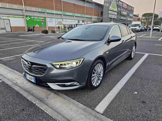 Opel Insignia 1.6 CDTI 136CV 4 porte aut. Cosmo, del 2017, 165.000 km, in vendita a Roma (RM)