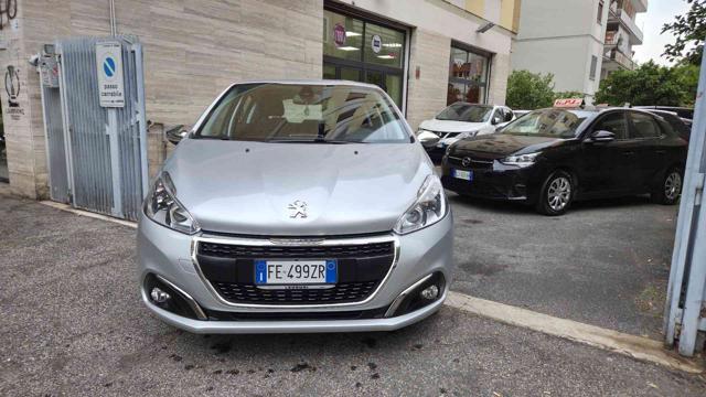 Peugeot 208 1° serie PureTech 82 5 porte Allure - foto 2 di 4