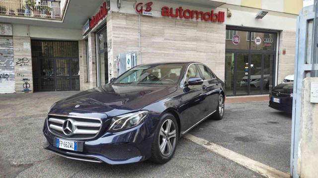 Mercedes-Benz E 220 d Auto Exclusive, del 2018, 330.000 km, in vendita a Roma (RM)