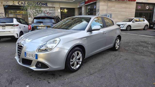Alfa Romeo Giulietta 1.4 Turbo 120 CV GPL Distinctive, del 2013, 197.000 km, in vendita a Roma (RM)