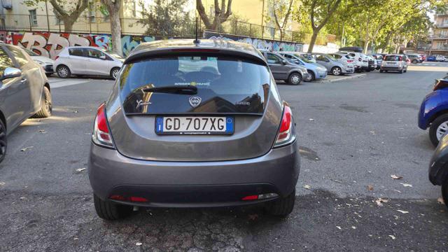Lancia Ypsilon 1.0 FireFly 5 porte S&S Hybrid Ecochic Gold - foto 4 di 4