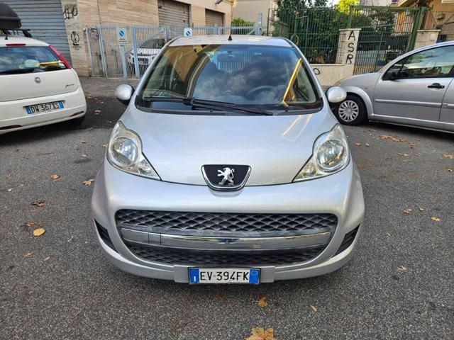 Peugeot 107 1.0 68CV 5p. Plaisir 2Tronic - foto 2 di 4