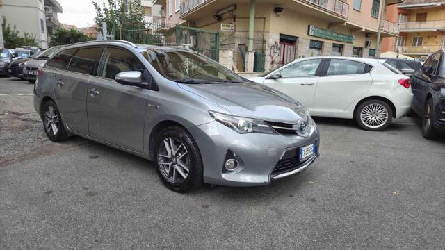 Toyota Auris Touring Sports 1.8 Hybrid Lounge - foto 3 di 4