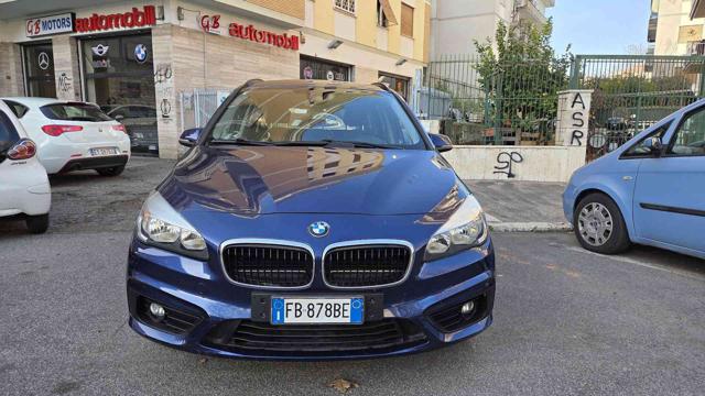 BMW 216 i Gran Tourer - foto 2 di 12