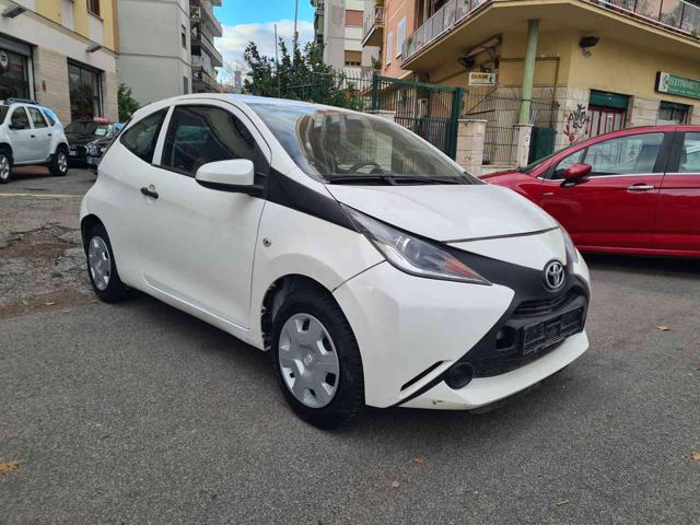 Toyota Aygo 1.0 VVT-i 69 CV 3porte/NO CLIMA usato a ROMA