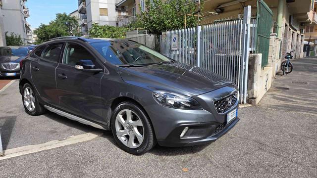 Volvo V40 Cross Country D2 1.6 Momentum - foto 3 di 4
