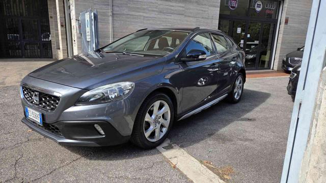 Volvo V40 Cross Country D2 1.6 Momentum usato a ROMA
