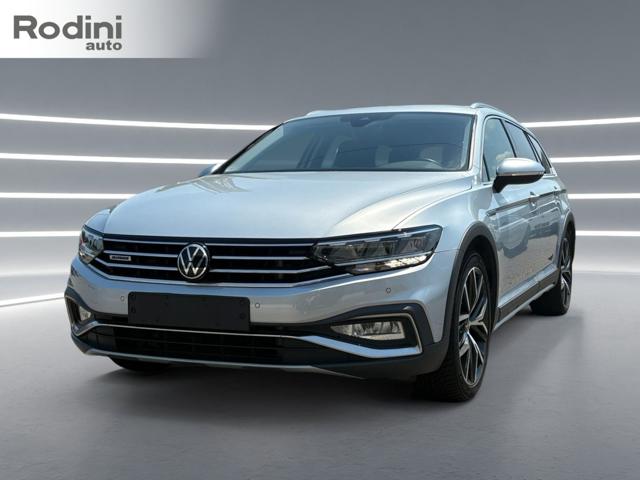 Volkswagen Passat Alltrack 2.0 TDI 200 CV 4MOTION DSG usato a SANTA MARIA DI ZEVIO
