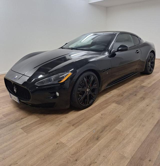 Maserati GranTurismo 4.7 V8 Sport Aut.460CV usato a SANTA MARIA DI ZEVIO