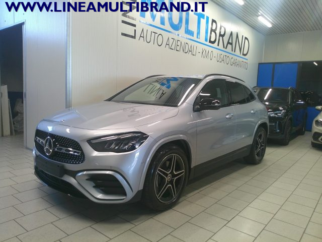 Mercedes-Benz GLA 200 Aut MHEV AMG Line Premium Pack Night - foto 4 di 4