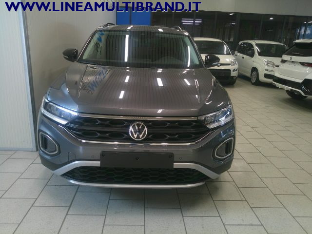 Volkswagen T-Roc 10 TSI Move Style Navi Led App Connect Pack Winter - foto 3 di 4