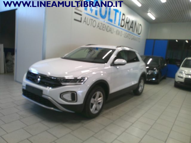 Volkswagen T-Roc 1.0 TSI Life Led App Connect Pdc Plus Pack Winter usato a PIACENZA