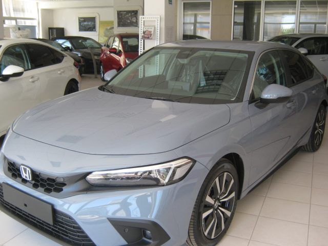Honda Civic 2.0 Hev eCVT Elegance - foto 3 di 4