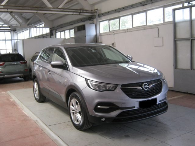 Opel Grandland X 1.5 diesel Ecotec Start&Stop Business Edition usato a PORTO SAN GIORGIO
