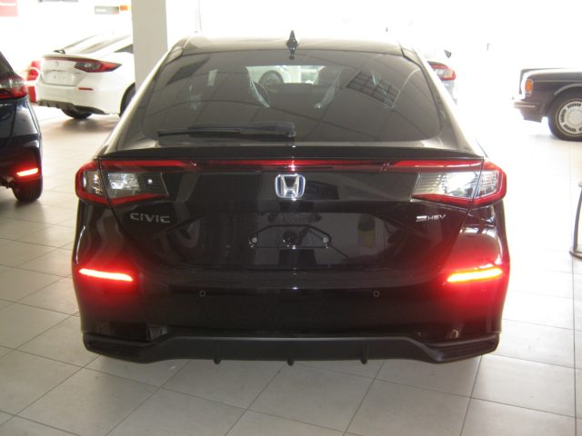 Honda Civic 2.0 Hev eCVT Sport - foto 4 di 4