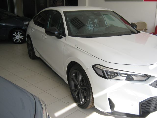 Honda Civic 2.0 Hev eCVT Sport - foto 2 di 10