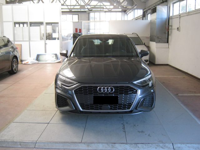 Audi A3 SPB 30 TDI S line edition - foto 2 di 4