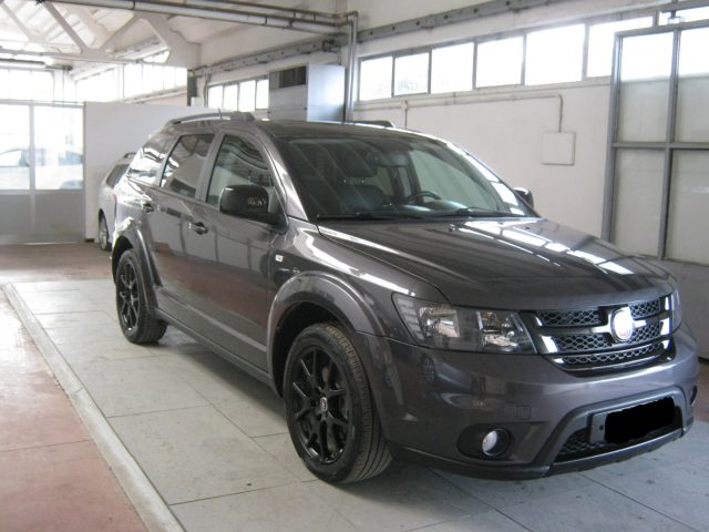 Fiat Freemont 2.0 Mjt 170 CV 4x4 aut. BLACK CODE usato a PORTO SAN GIORGIO