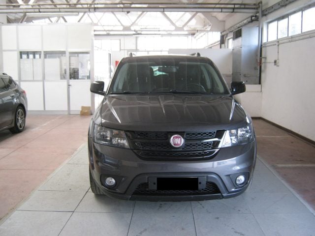 Fiat Freemont 2.0 Mjt 170 CV 4x4 aut. BLACK CODE - foto 2 di 4