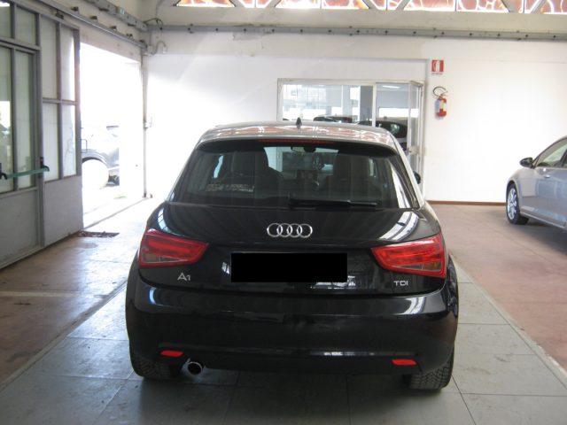Audi A1 SPB 1.6 TDI S tronic Ambition - foto 4 di 4
