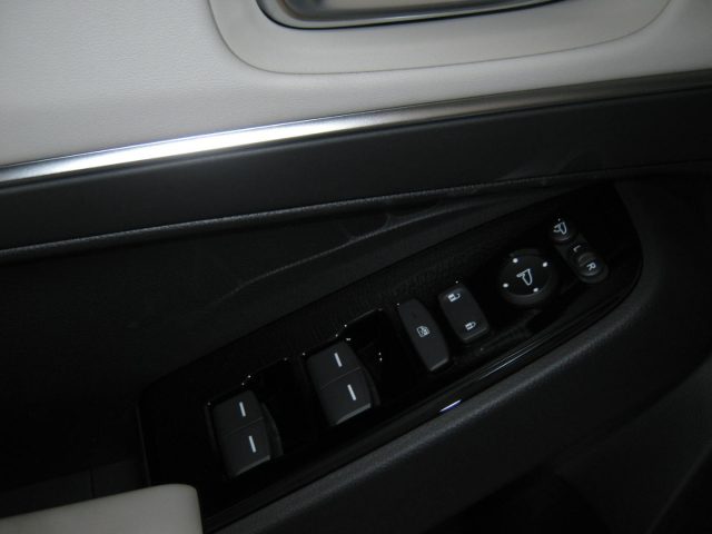 Honda HR-V 1.5 Hev eCVT Advance Style, in vendita a Porto San Giorgio (FM)