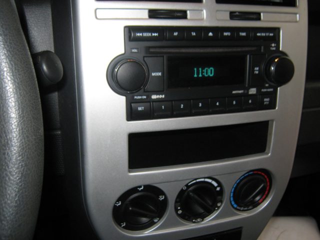 Jeep Patriot 2.0 Turbodiesel DPF Sport 4x4, del 2009, 207.000 km, in vendita a Porto San Giorgio (FM)