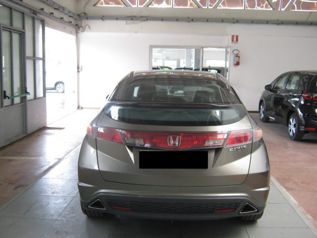 Honda Civic 1.8 i-VTEC 5p. Sport - foto 3 di 4