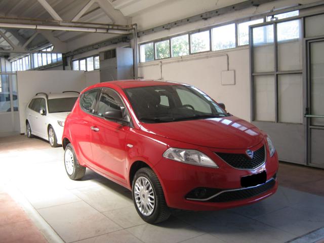 Lancia Ypsilon 0.9 TwinAir 85 CV 5 porte Metano Ecochic usato a PORTO SAN GIORGIO