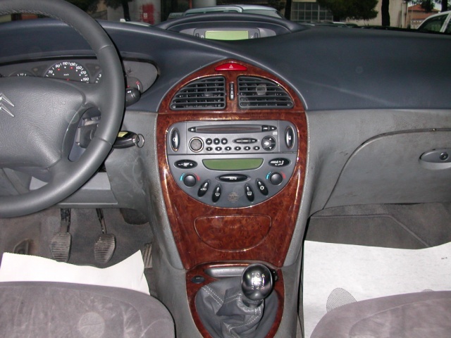 Citroen C5 2.2 HDi cat S.W. Exclusive, del 2002, 187.000 km, in vendita a Porto San Giorgio (FM)