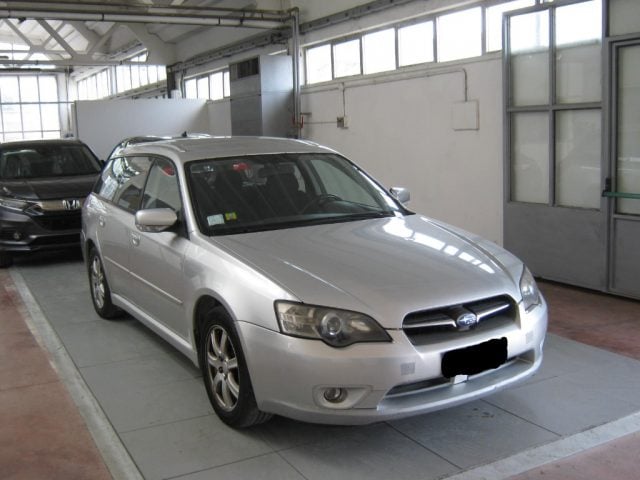 Subaru Legacy 2.0 16V Station Wagon, del 2005, 431.000 km, in vendita a Porto San Giorgio (FM)