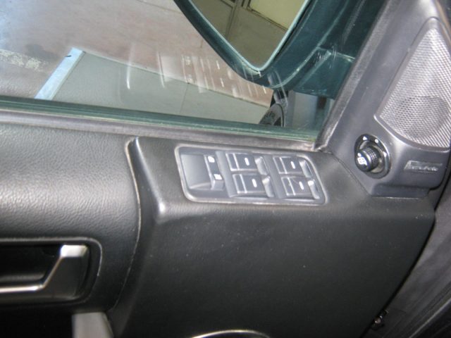 Land Rover Discovery 3 2.7 TDV6 SE 7 POSTI, del 2009, 326.000 km, in vendita a Porto San Giorgio (FM)