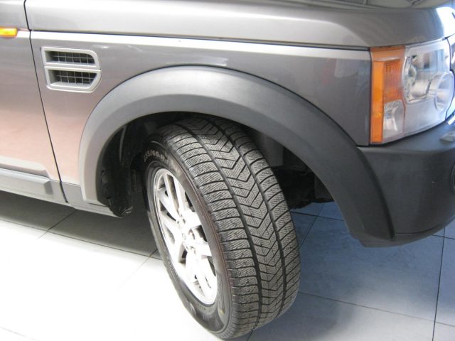 Land Rover Discovery 3 2.7 TDV6 SE 7 POSTI usato a PORTO SAN GIORGIO