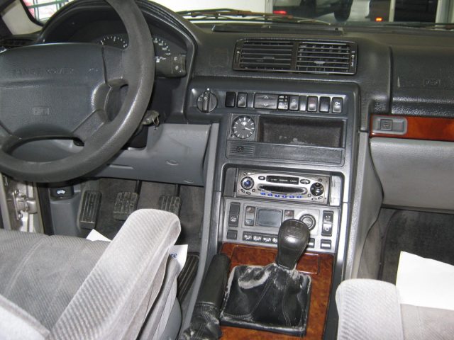 Land Rover Range Rover 2.5 turbodiesel 5 porte DSE usato a PORTO SAN GIORGIO
